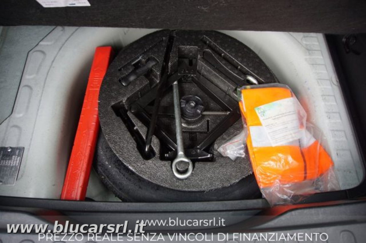 Fiat 500L 1.4 95 CV Cross (13)