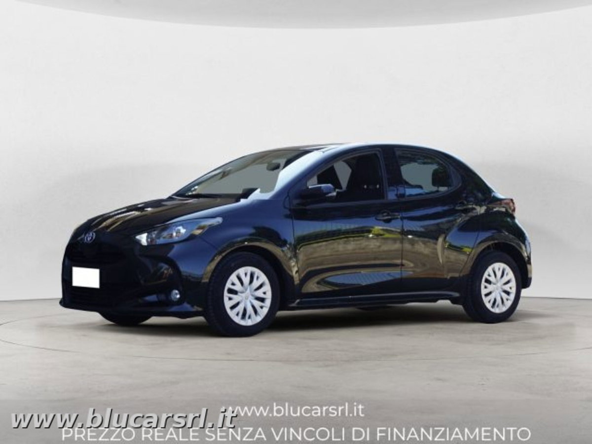 Toyota Yaris Active (2)