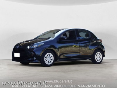 Toyota Yaris Active (2)