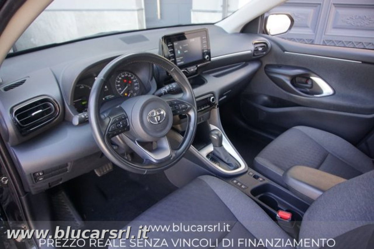 Toyota Yaris Active (6)