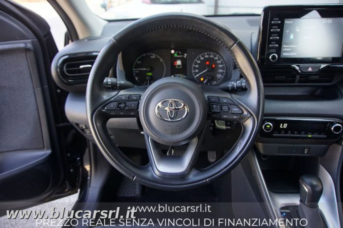 Toyota Yaris Active (9)