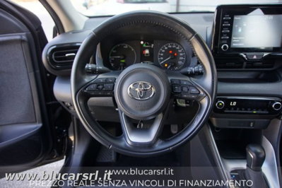 Toyota Yaris Active (9)