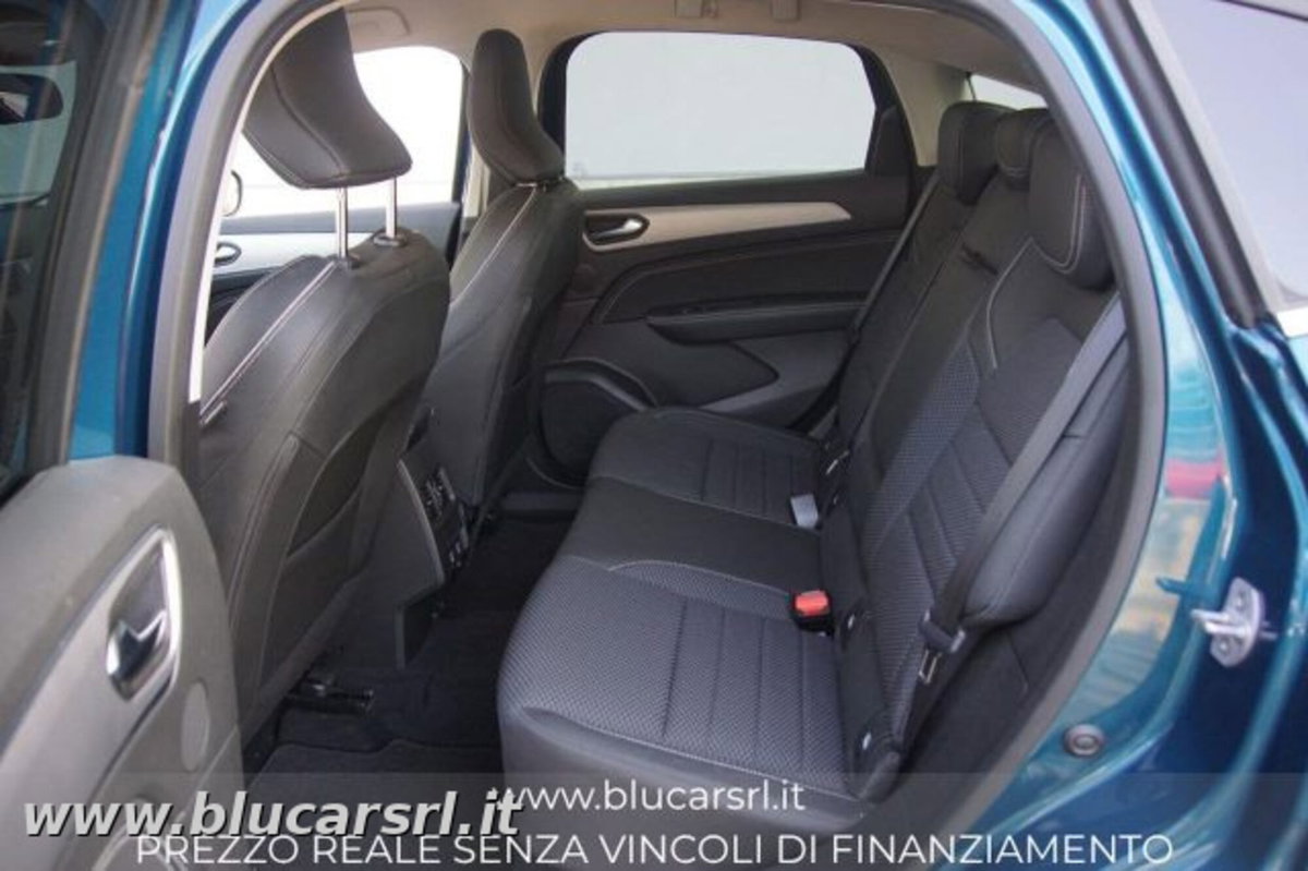 Renault Arkana E-Tech 145 CV Intens (12)