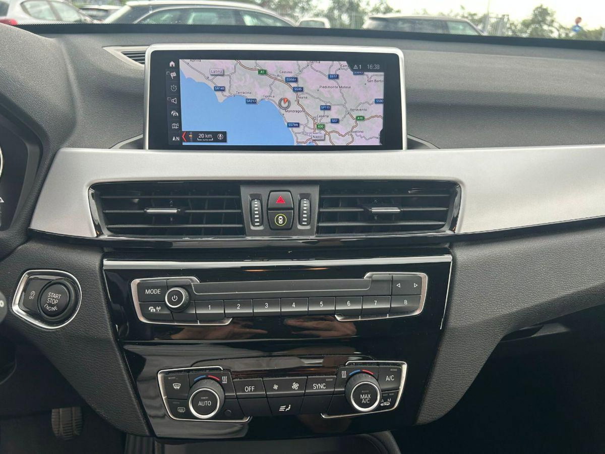 BMW X1 sDrive16d Advantage (13)