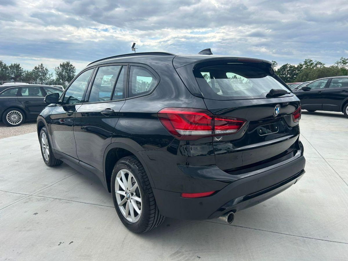 BMW X1 sDrive16d Advantage (4)