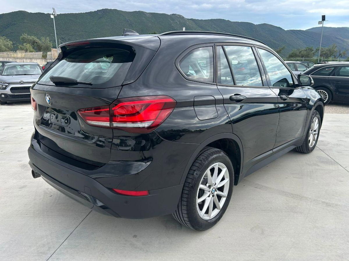 BMW X1 sDrive16d Advantage (5)