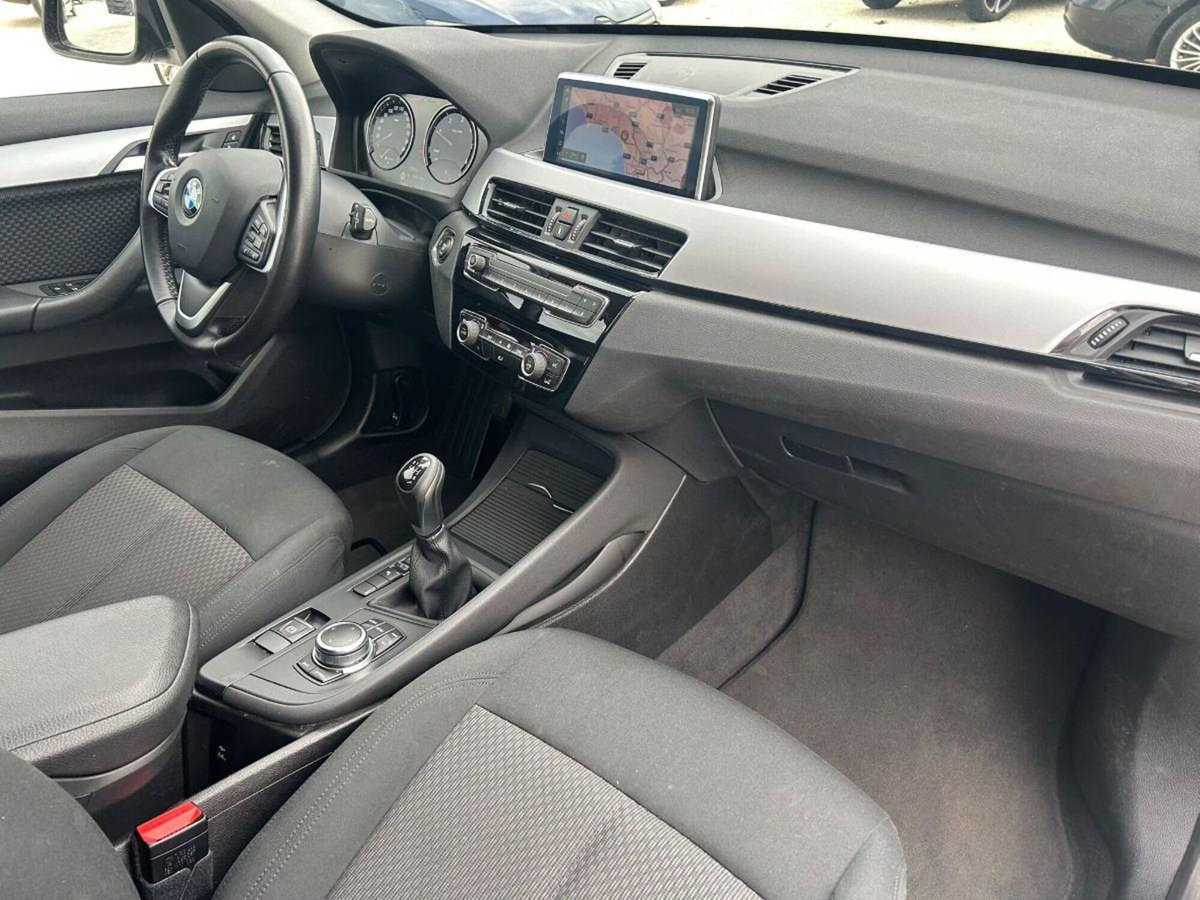 BMW X1 sDrive16d Advantage (8)