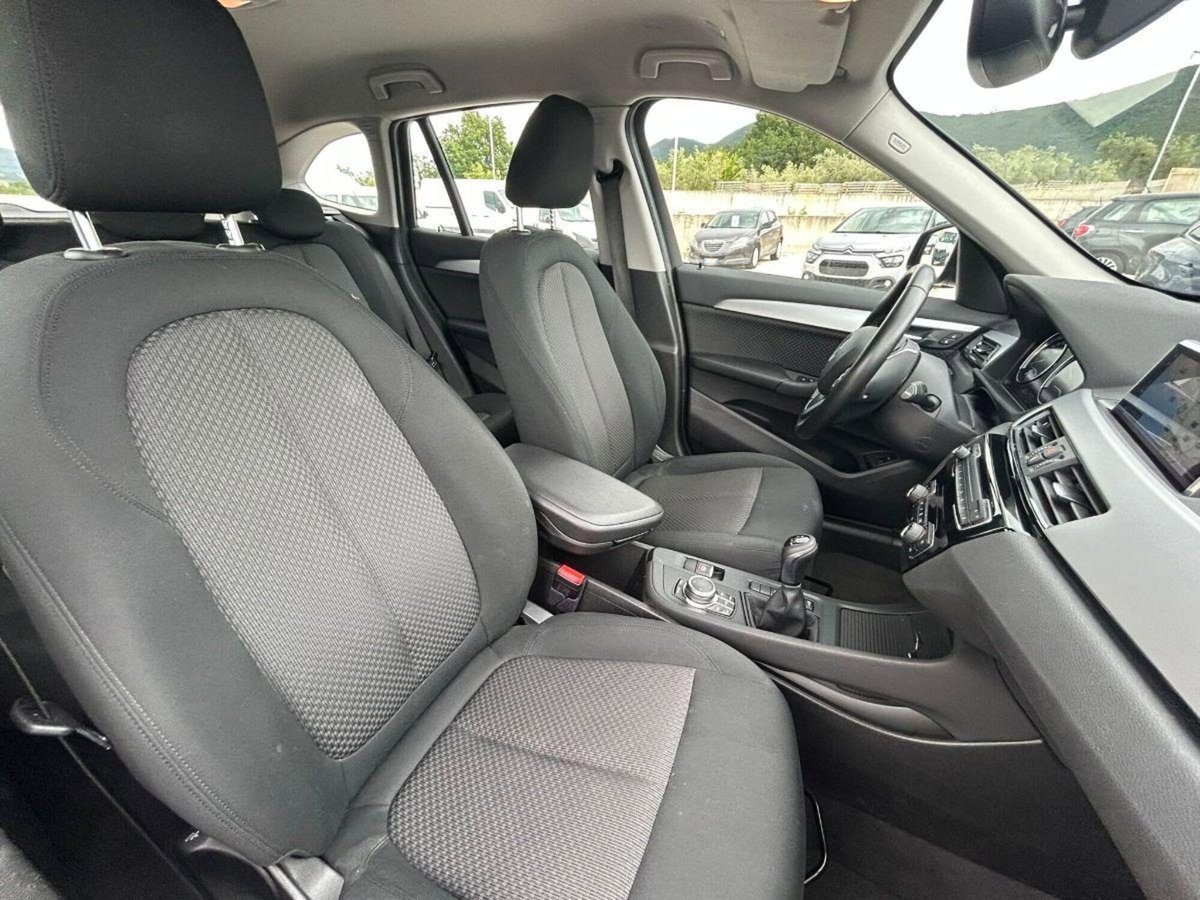BMW X1 sDrive16d Advantage (9)