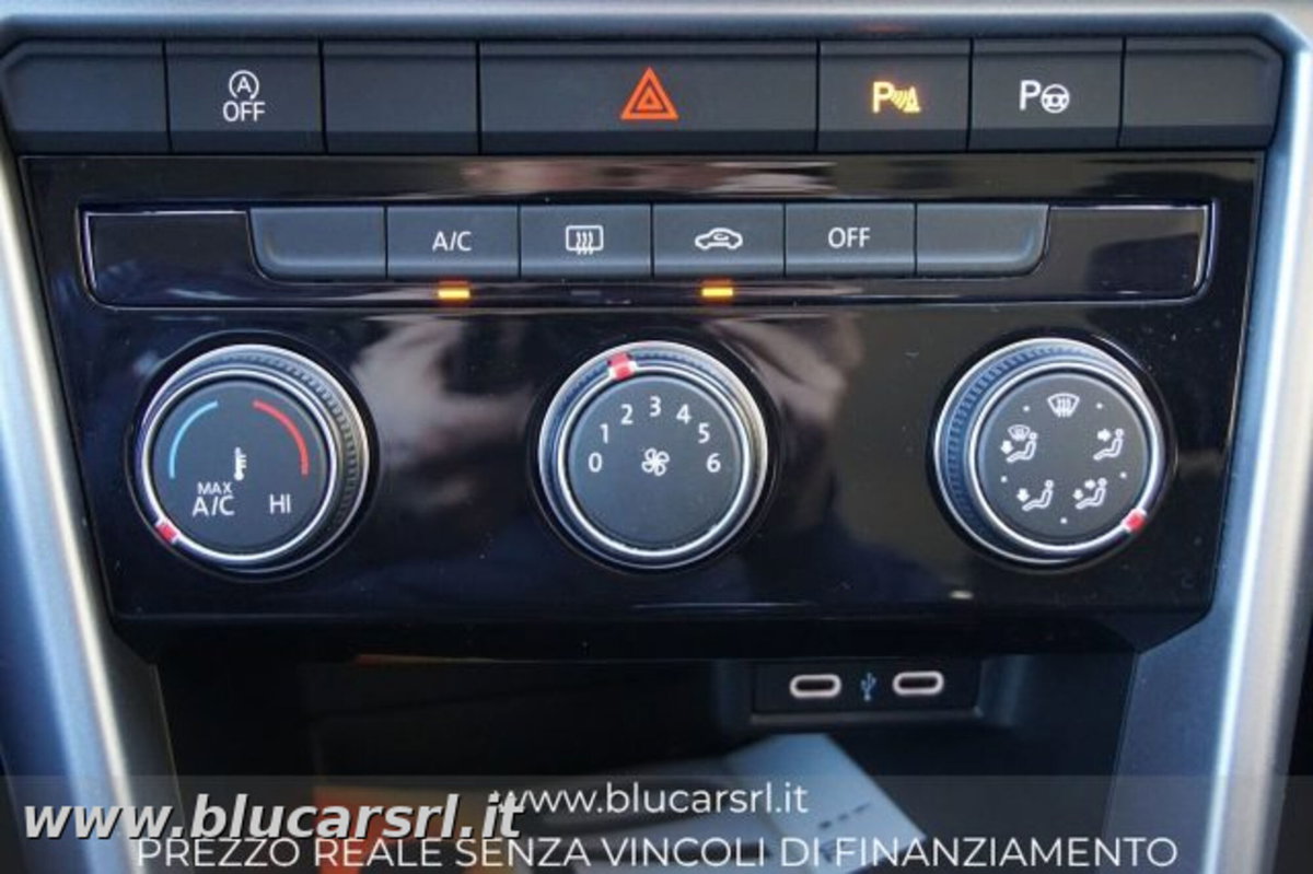 Volkswagen T-Roc 1.0 TSI Life (17)