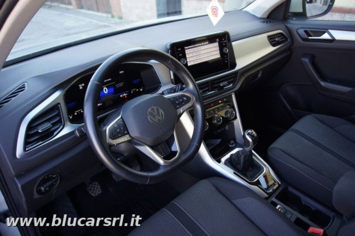 Volkswagen T-Roc 1.0 TSI Life (7)