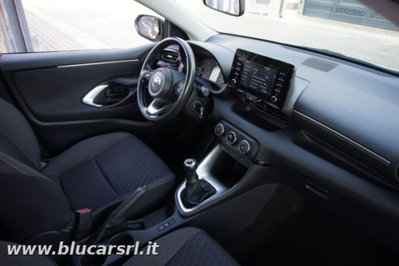 Toyota Yaris 1.0 5 porte Trend (10)