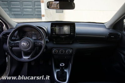 Toyota Yaris 1.0 5 porte Trend (8)