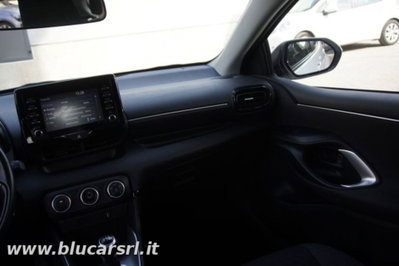 Toyota Yaris 1.0 5 porte Trend (9)