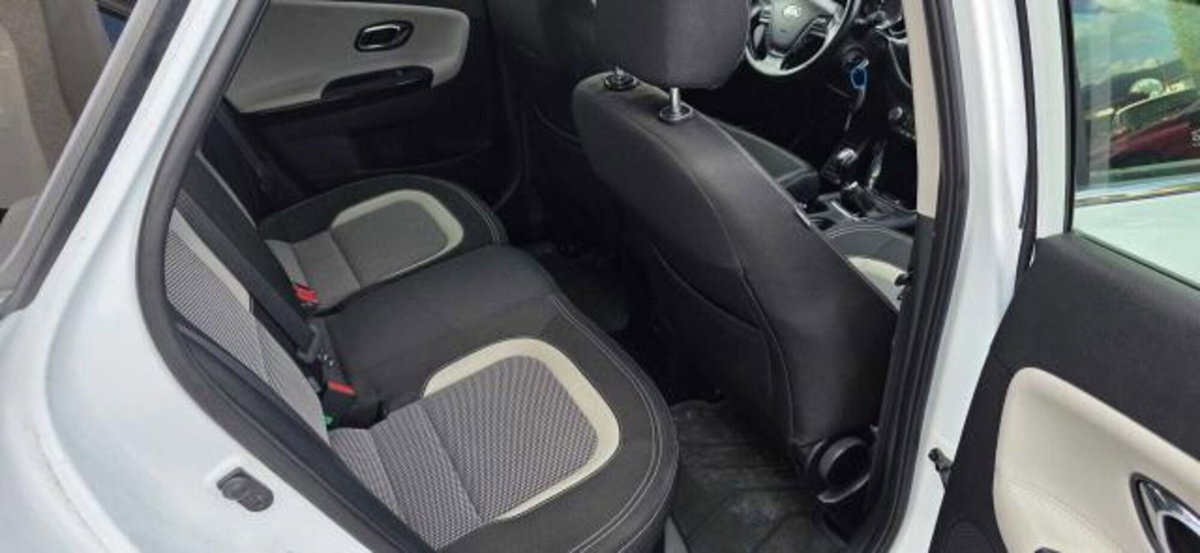Kia cee'd Sport Wagon 1.6 CRDi 110 CV SW Cool (13)