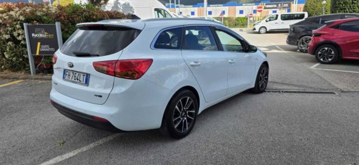 Kia cee'd Sport Wagon 1.6 CRDi 110 CV SW Cool (7)