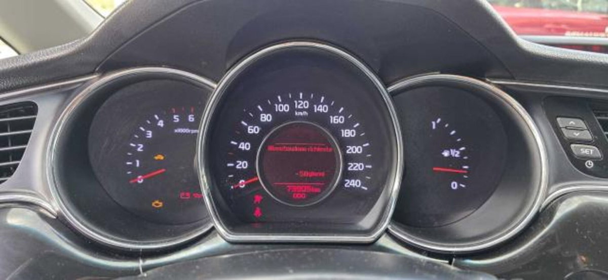 Kia cee'd Sport Wagon 1.6 CRDi 110 CV SW Cool (9)