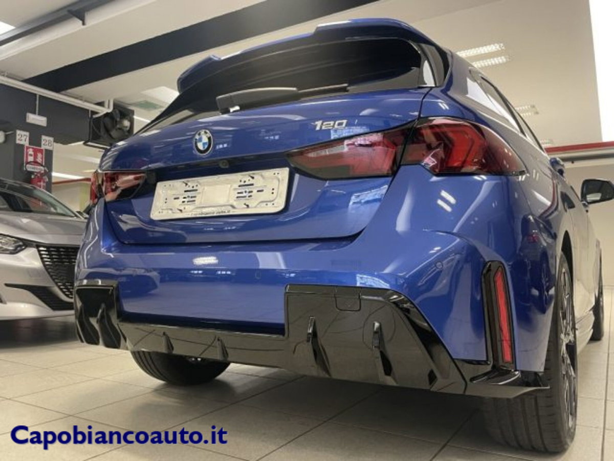 BMW Serie 1 120 48V MSport Pro auto (10)