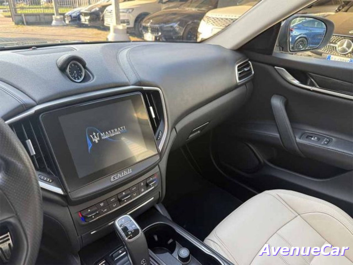 Maserati Ghibli Ghibli V6 Diesel Gransport (18)