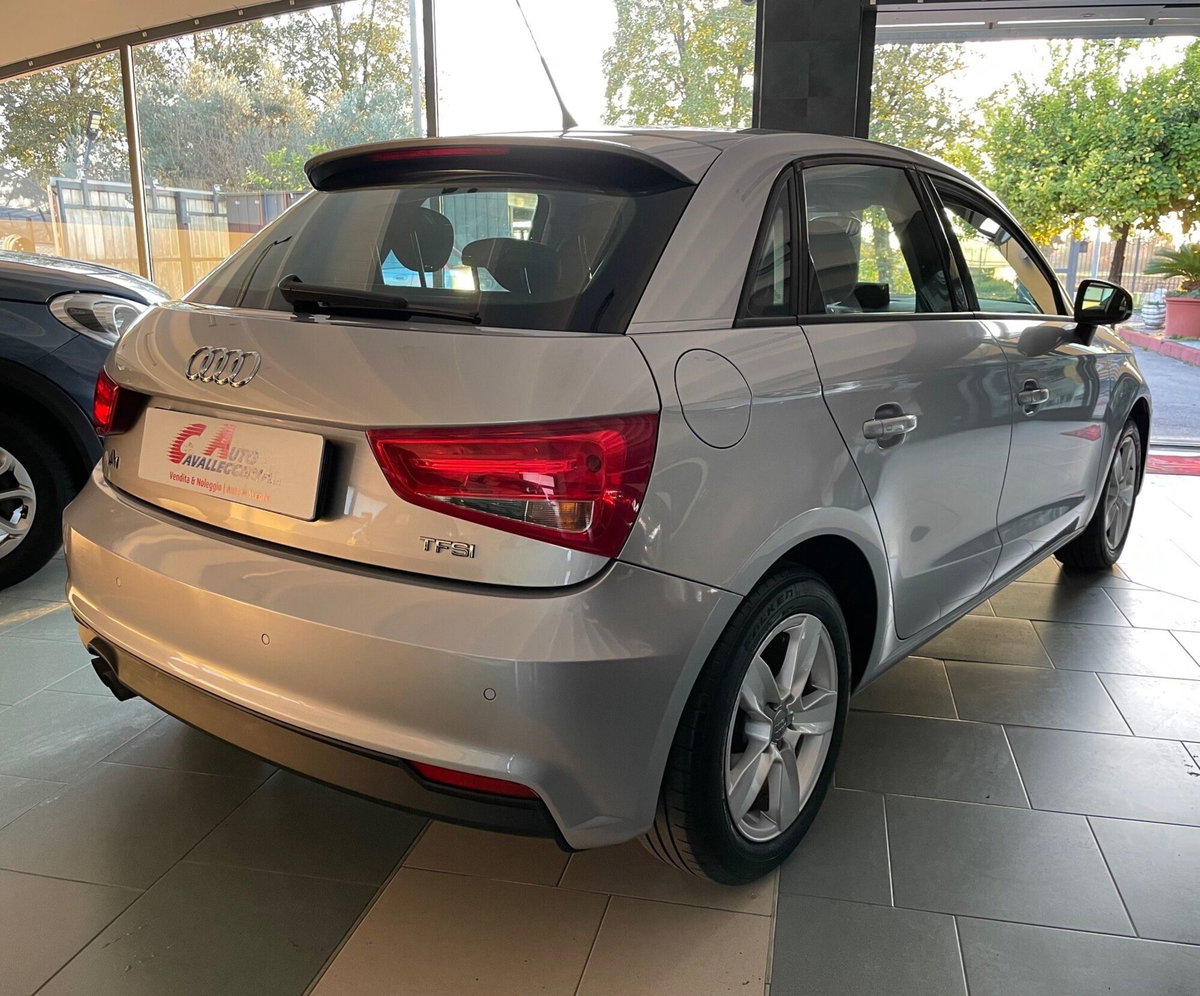 Audi A1 Sportback 1.4 TFSI 125 CV (4)