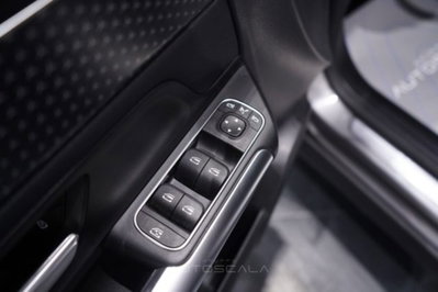 Mercedes-Benz GLA SUV 200 d Progressive Advanced Plus 4matic auto (10)