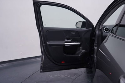 Mercedes-Benz GLA SUV 200 d Progressive Advanced Plus 4matic auto (9)