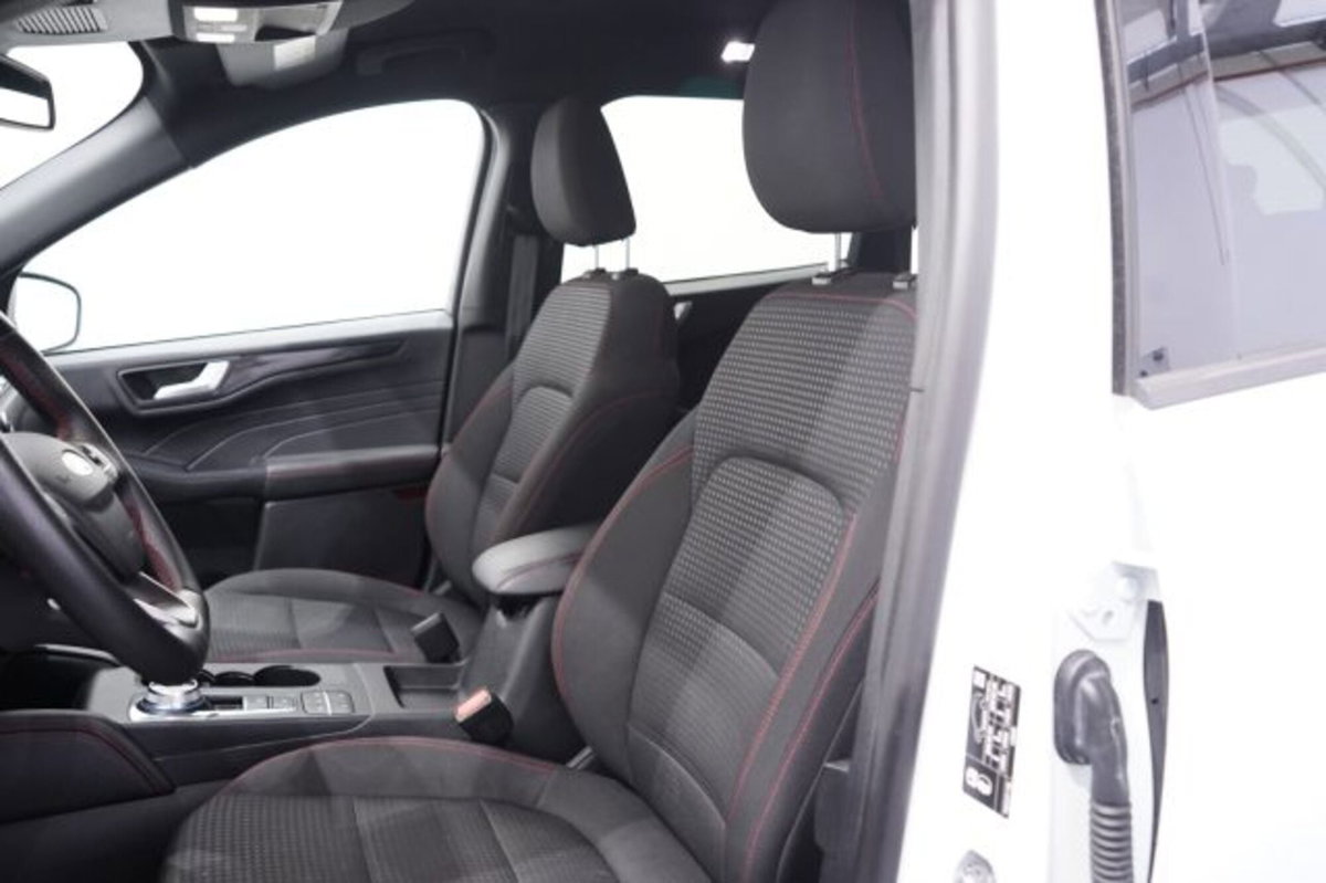 Ford Kuga 2.0 EcoBlue 120 CV aut. 2WD ST-Line X (11)