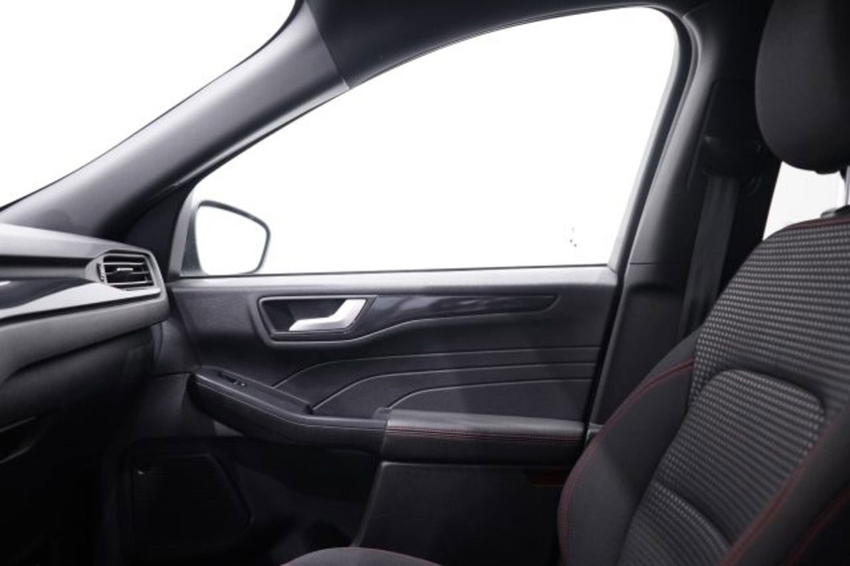 Ford Kuga 2.0 EcoBlue 120 CV aut. 2WD ST-Line X (20)
