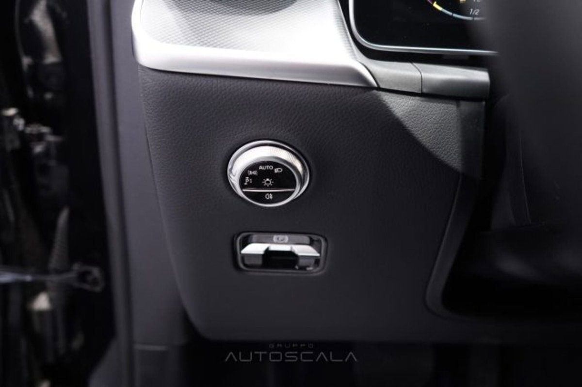 Mercedes-Benz GLC 220 d 4Matic Mild Hybrid AMG Advanced Plus (14)