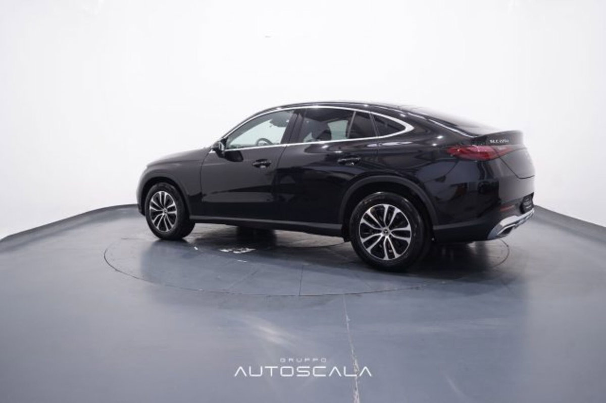 Mercedes-Benz GLC 220 d 4Matic Mild Hybrid AMG Advanced Plus (4)