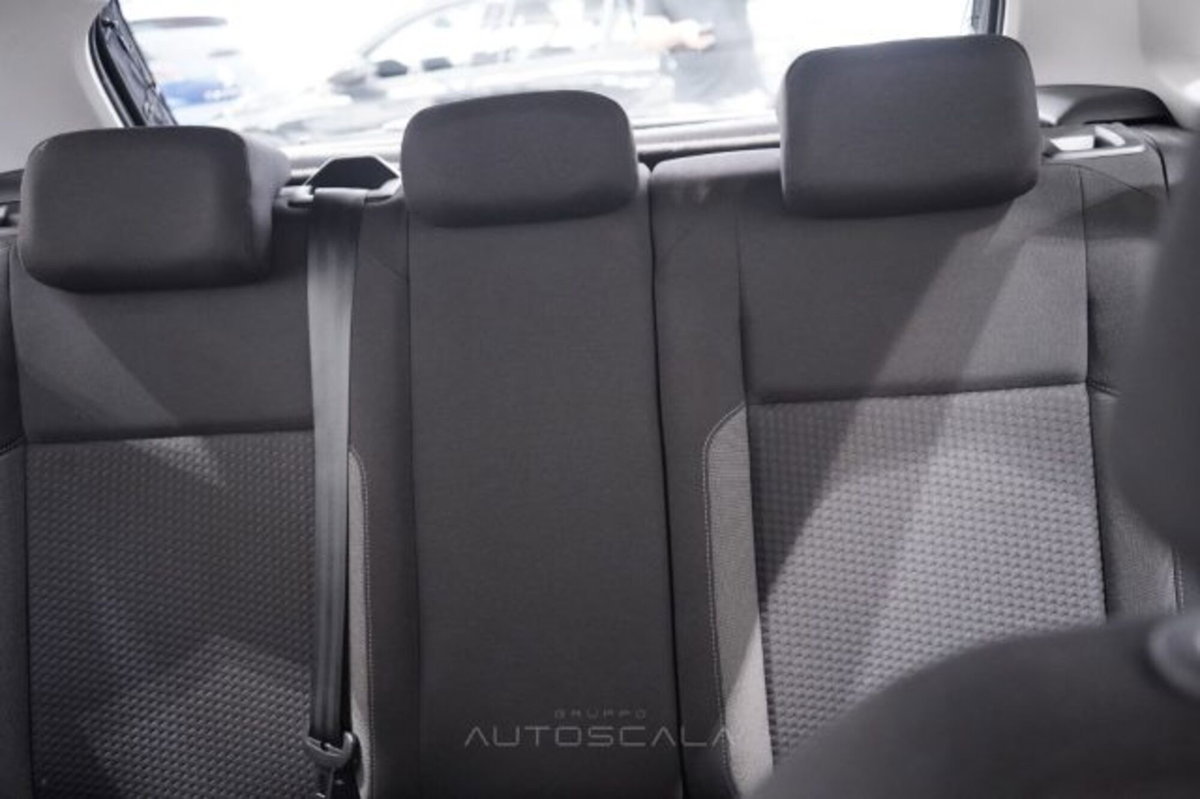 Volkswagen Polo 1.0 tsi Life 95cv (20)