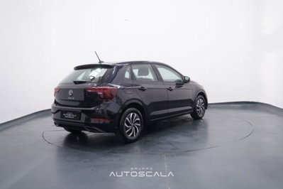 Volkswagen Polo 1.0 tsi Life 95cv (6)