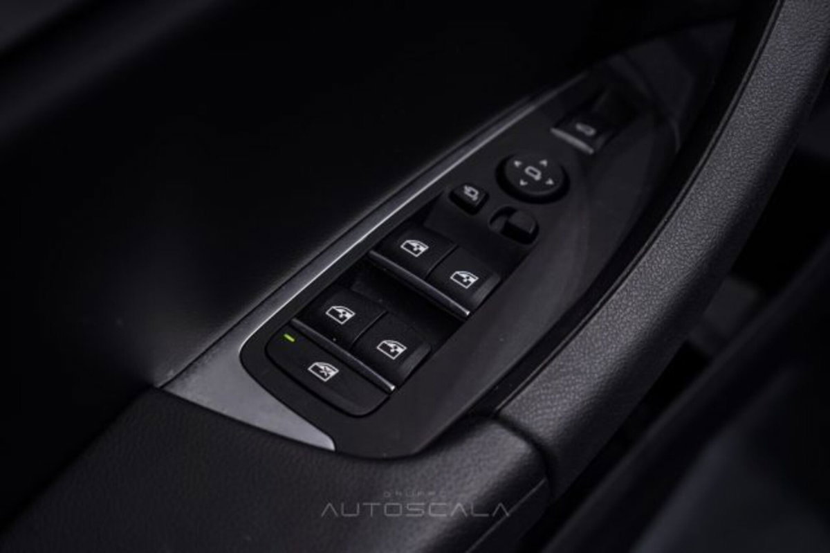 BMW X3 sDrive18d 48V xLine (10)