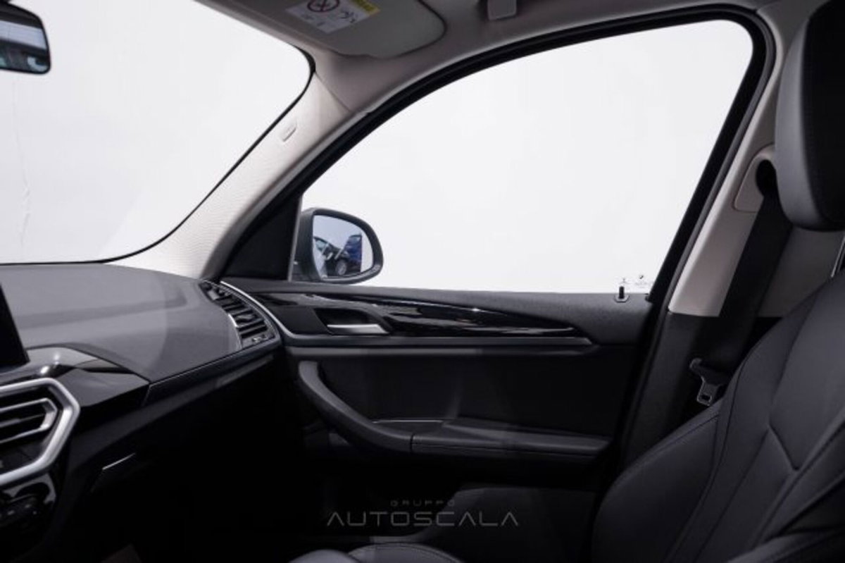 BMW X3 sDrive18d 48V xLine (20)