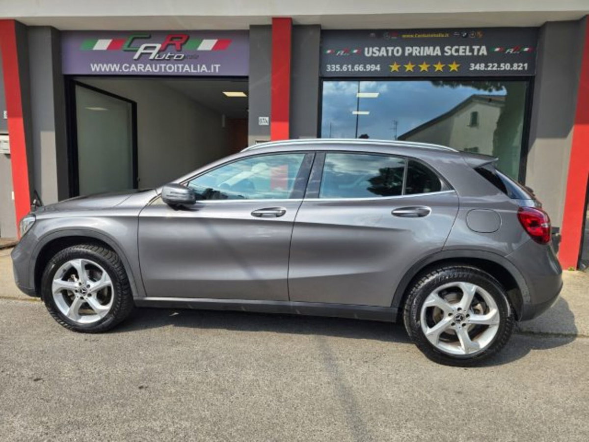 Mercedes-Benz GLA SUV 200 d Executive (2)