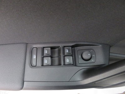 SEAT Arona 1.0 TGI FR (9)