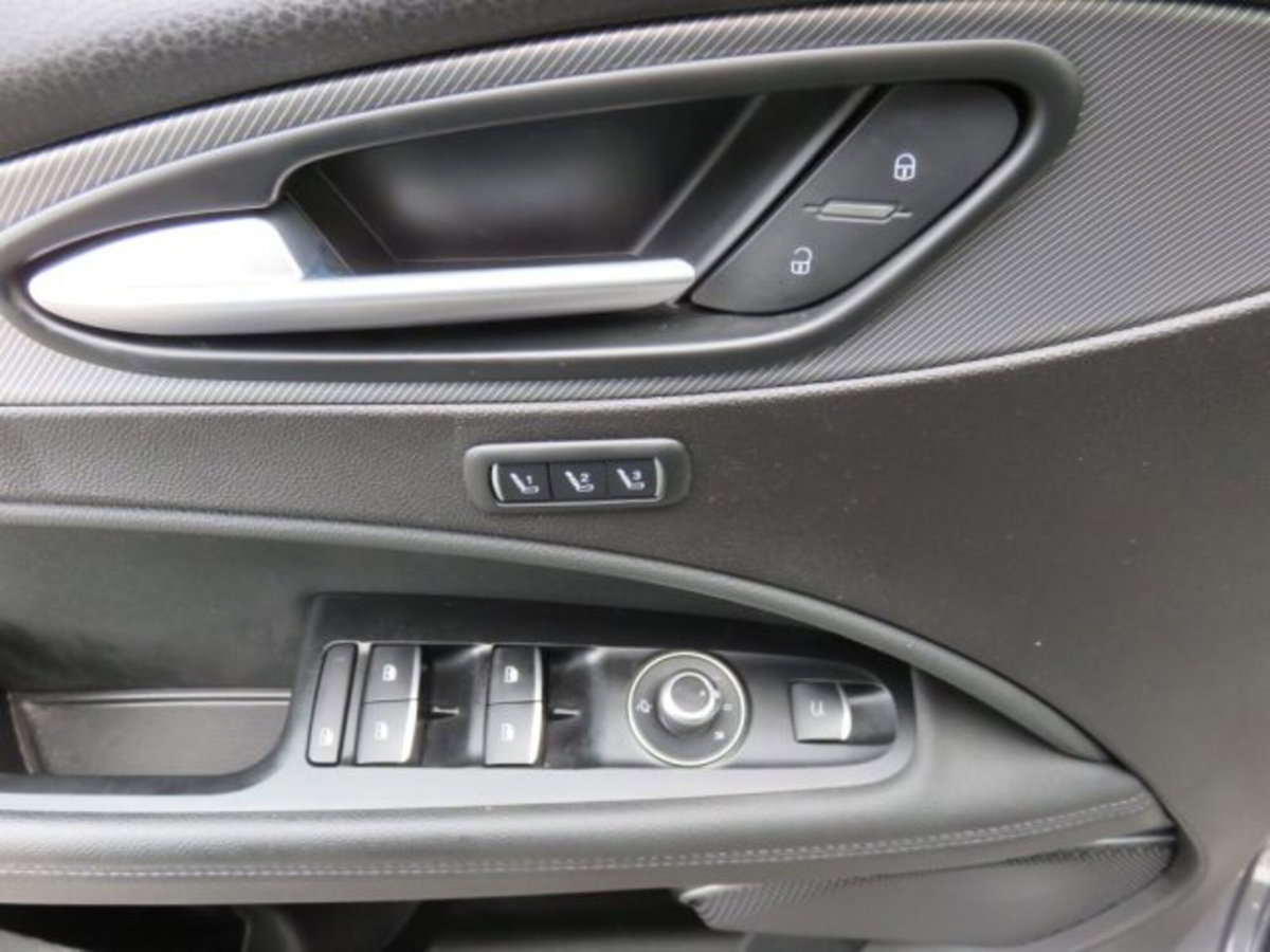 Alfa Romeo Stelvio Stelvio 2.0 Turbo 280 CV AT8 Q4 Veloce (12)