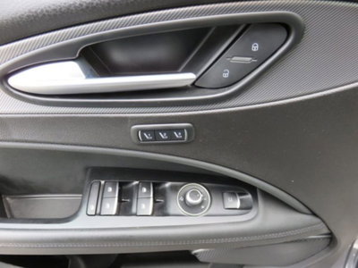 Alfa Romeo Stelvio Stelvio 2.0 Turbo 280 CV AT8 Q4 Veloce (12)