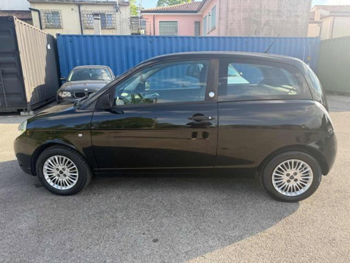 Lancia Ypsilon 1.4 Platino Ecochic GPL (6)