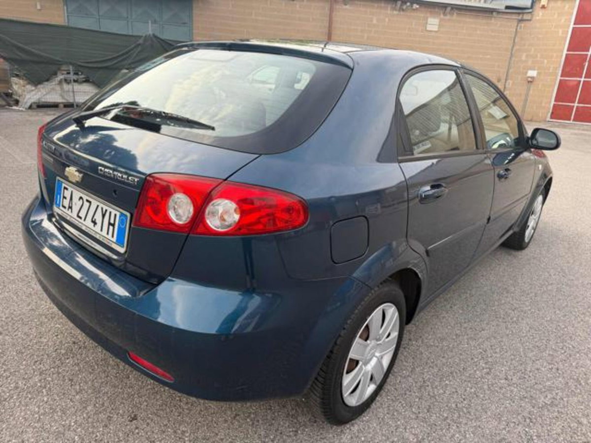 Chevrolet Lacetti 2.0 TCDi 16V 5 porte SX Leather (7)