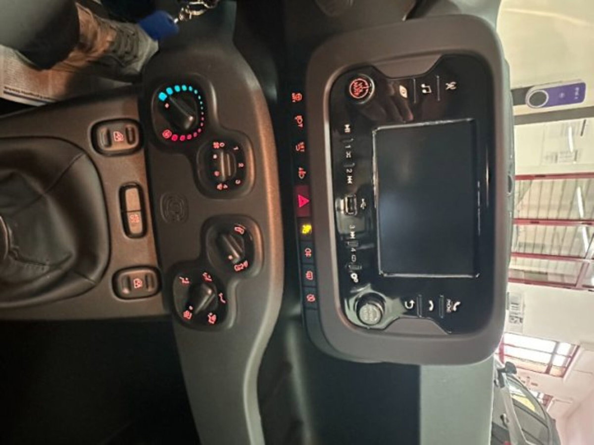 Fiat Panda 1.0 firefly hybrid s&s 70cv 5p.ti (5)
