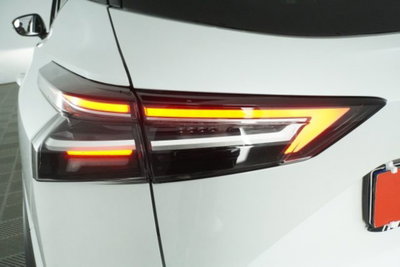 Nissan Qashqai 1.3 mhev N-Connecta 2wd 140cv (18)