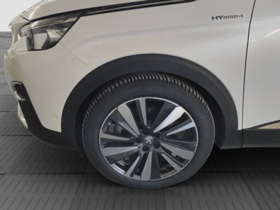 Peugeot 3008 Hybrid4 300 e-EAT8 GT (15)