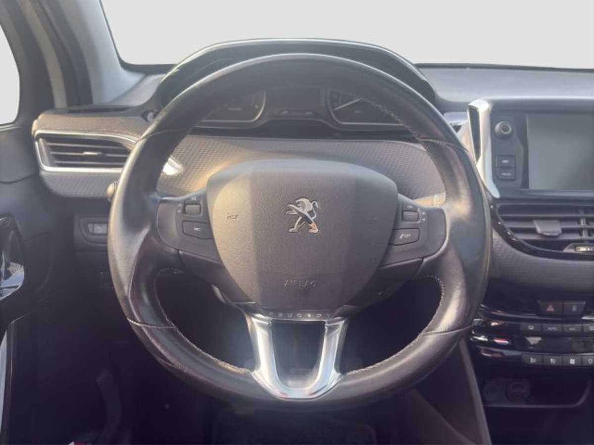 Peugeot 208 100 5 porte Allure (12)