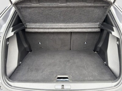 Peugeot 2008 PureTech 130 S&S EAT8 GT Pack (13)