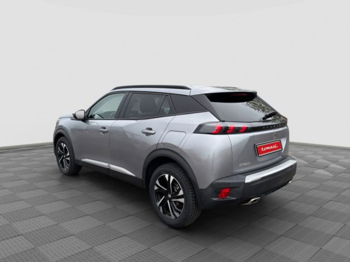 Peugeot 2008 PureTech 130 S&S EAT8 GT Pack (3)