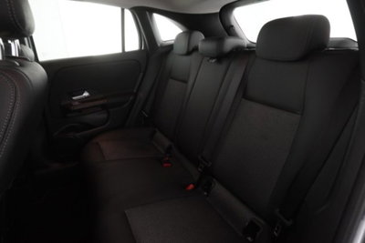 Mercedes-Benz CLA Shooting Brake 200 d Automatic Shooting Brake Business (11)