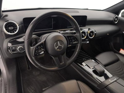 Mercedes-Benz Classe A Sedan 180 d 4p. Business (10)
