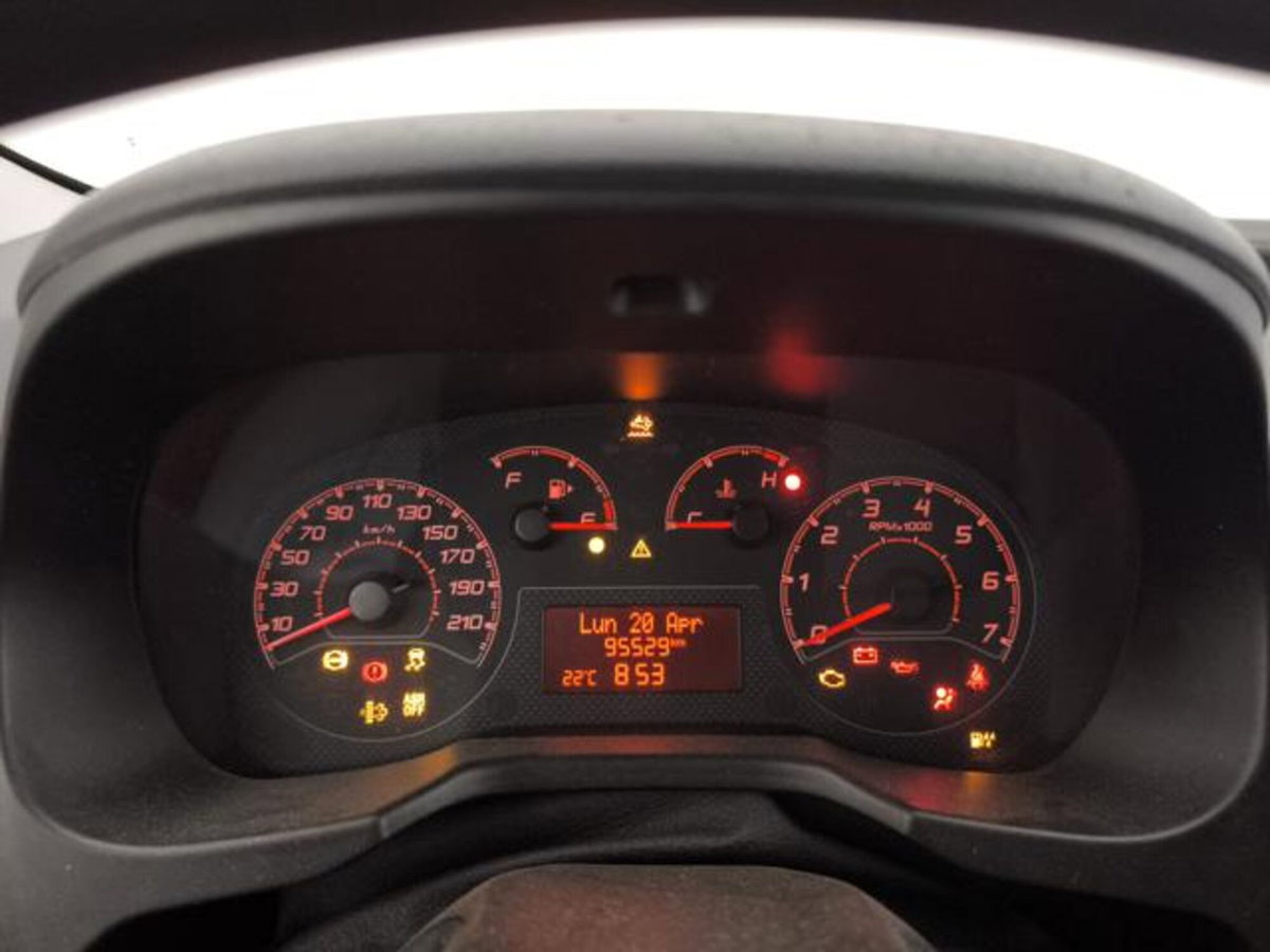 Fiat Fiorino Furgone cargo 1.3 mjt 95cv SX E6d-temp (12)