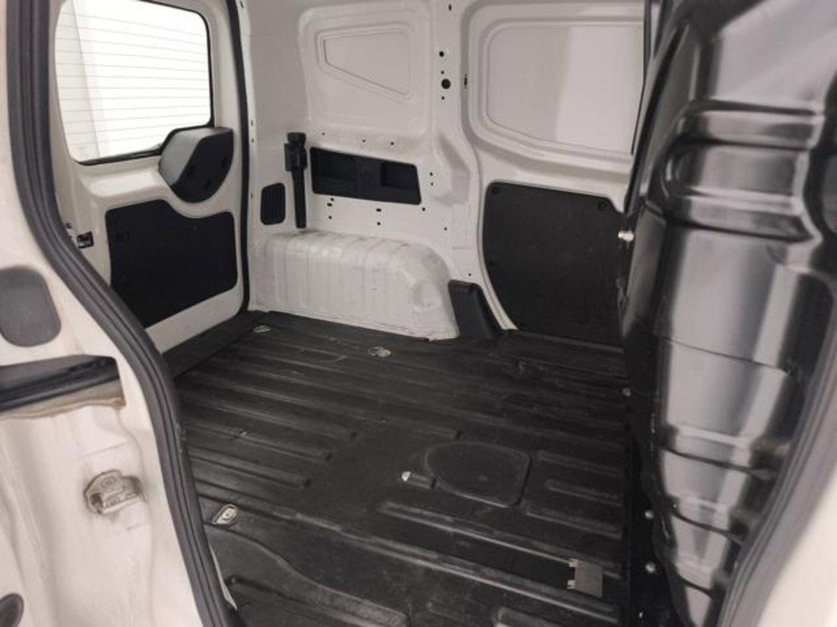 Fiat Fiorino Furgone cargo 1.3 mjt 95cv SX E6d-temp (17)
