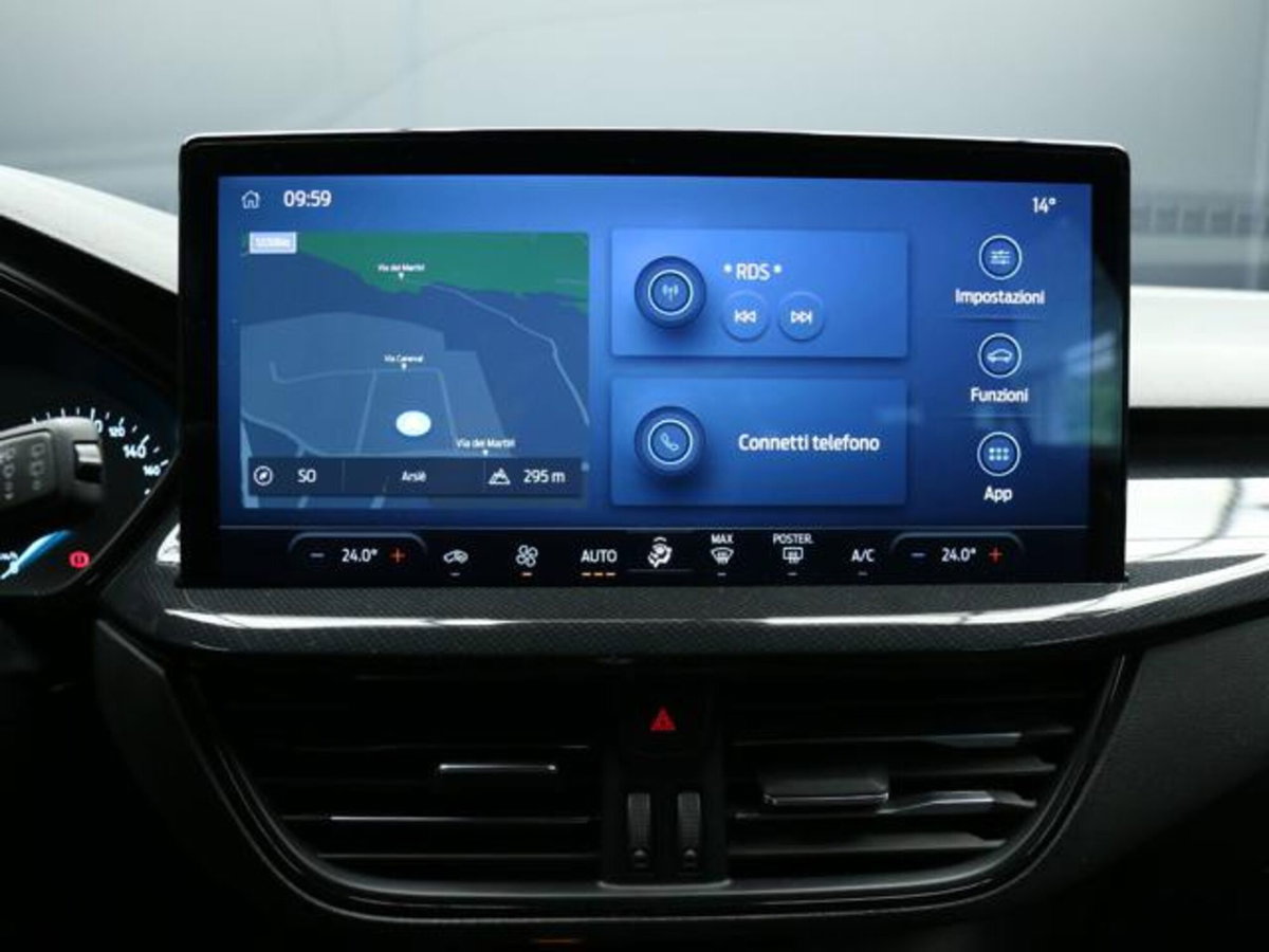 Ford Focus Station Wagon 1.0 EcoBoost Hybrid 125 CV SW ST-Line (13)
